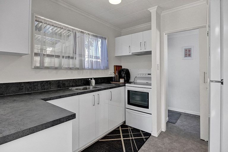 Photo of property in 82 Ngamotu Road, Spotswood, New Plymouth, 4310