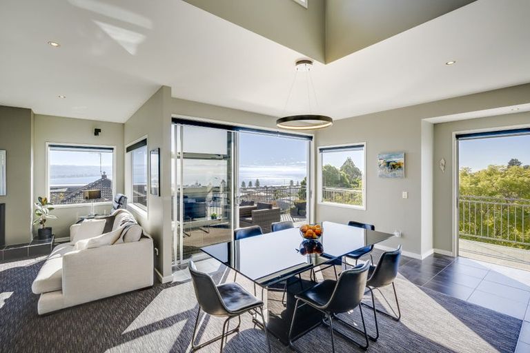 Photo of property in 14a George Street, Hospital Hill, Napier, 4110