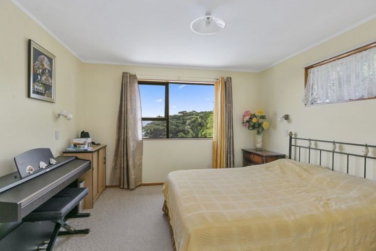 Photo of property in 57 Mills Road, Brooklyn, Wellington, 6021