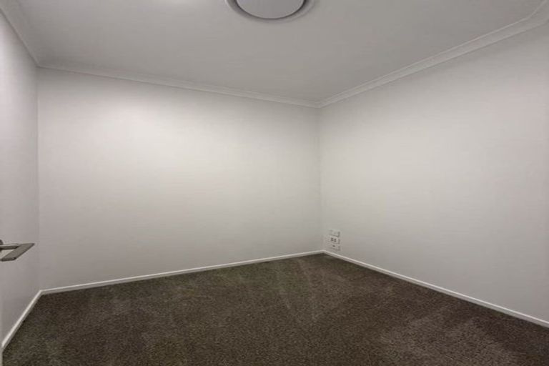 Photo of property in 1 Maple Lane, Huapai, Kumeu, 0810