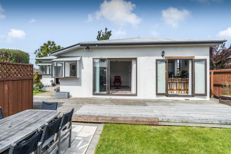 Photo of property in 1 Forsyth Street, Spreydon, Christchurch, 8024