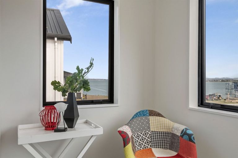 Photo of property in 15 Ocean Breeze Avenue, Hobsonville, Auckland, 0616