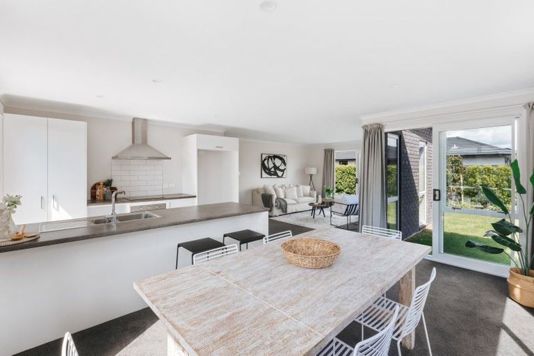 Photo of property in 66 Tabraham Crescent, Pyes Pa, Tauranga, 3112