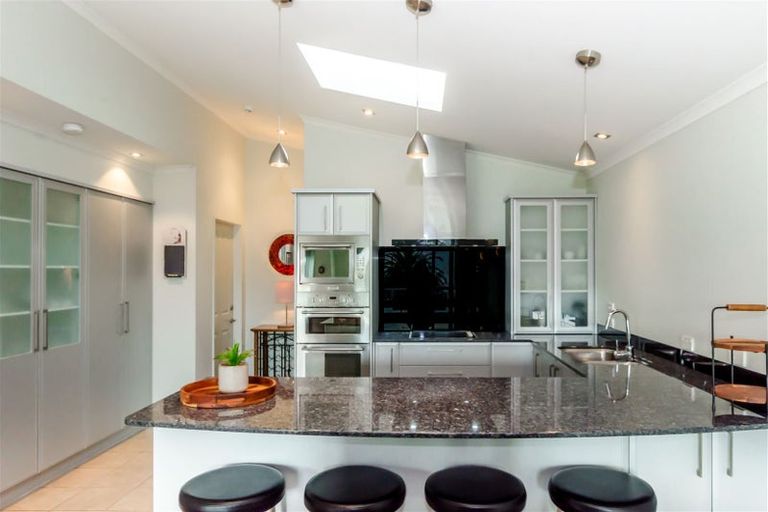 Photo of property in 4/1 Marine Parade, Paraparaumu Beach, Paraparaumu, 5032