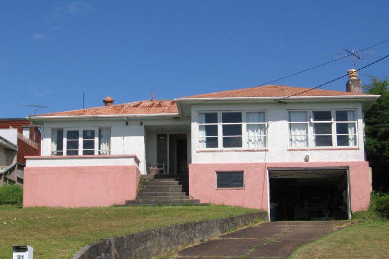 Photo of property in 31 Braemar Road, Rothesay Bay, Auckland, 0630