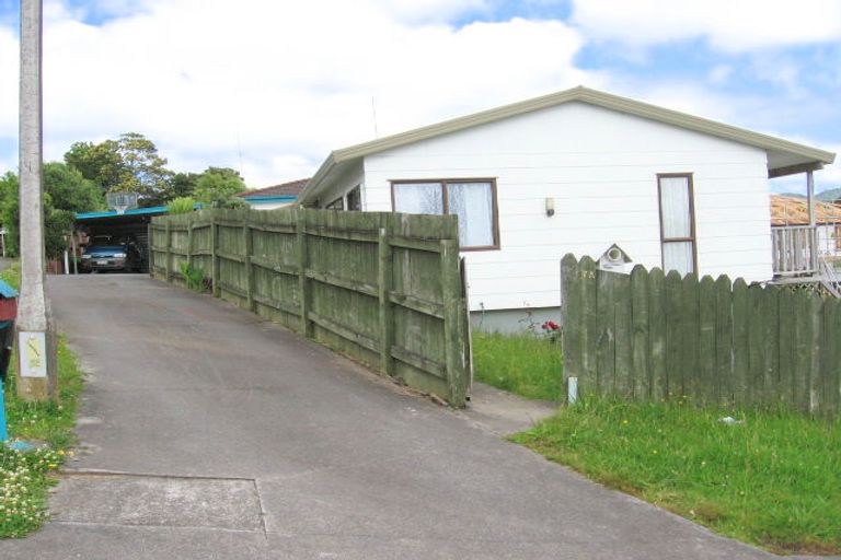 Photo of property in 17a Danube Lane, Glen Eden, Auckland, 0602