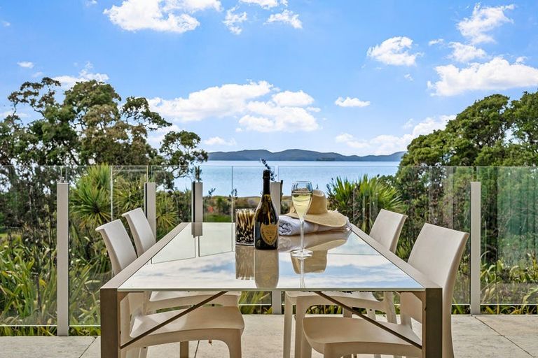 Photo of property in 36 Little Compton Mews, Snells Beach, 0920