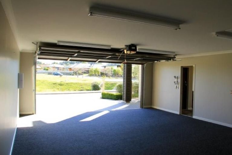 Photo of property in 1 Jade Lane, Paraparaumu, 5032