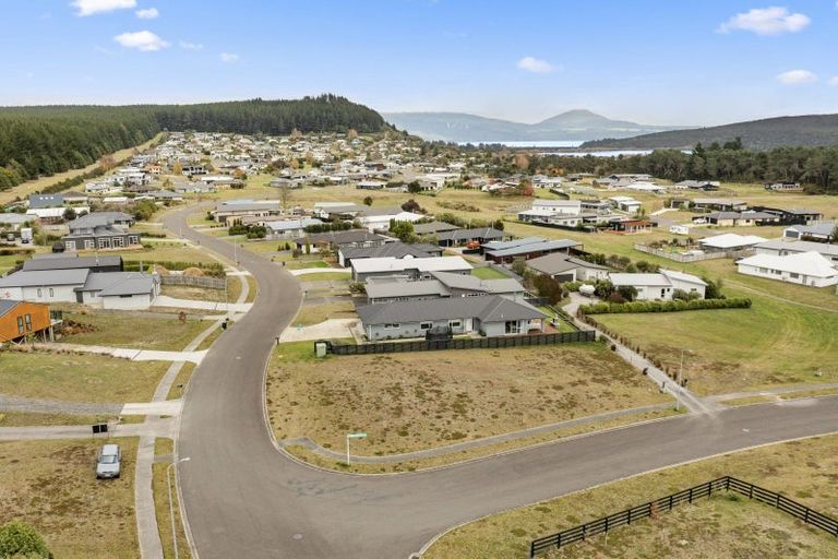 Photo of property in 156 Parekaawa Drive, Motuoapa, 3382