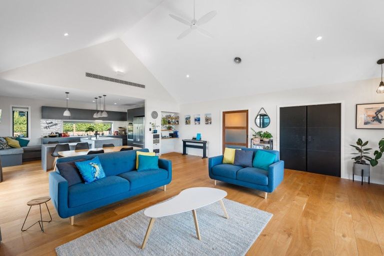 Photo of property in 13 Kotare Drive, Wanaka, 9305