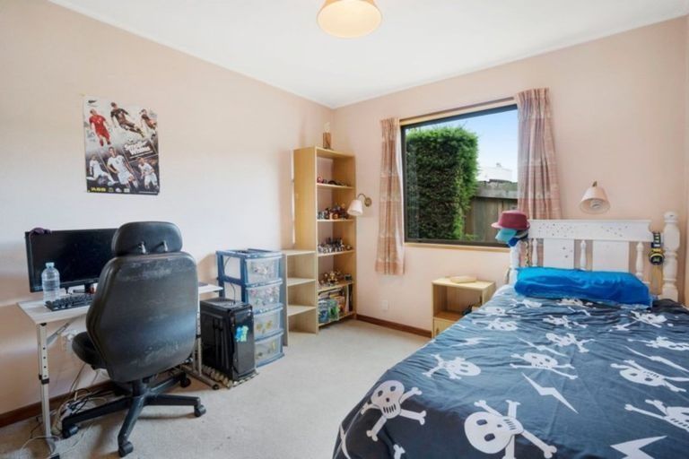 Photo of property in 27 Beacon Point Road, Wanaka, 9305