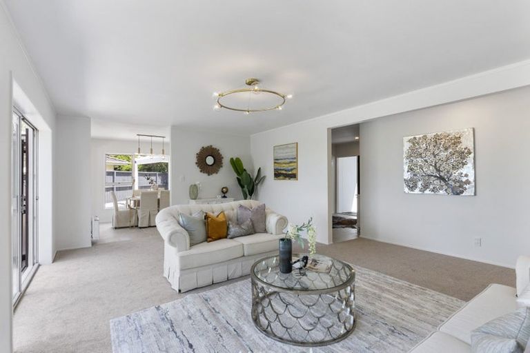 Photo of property in 13 Dunraven Place, Torbay, Auckland, 0630