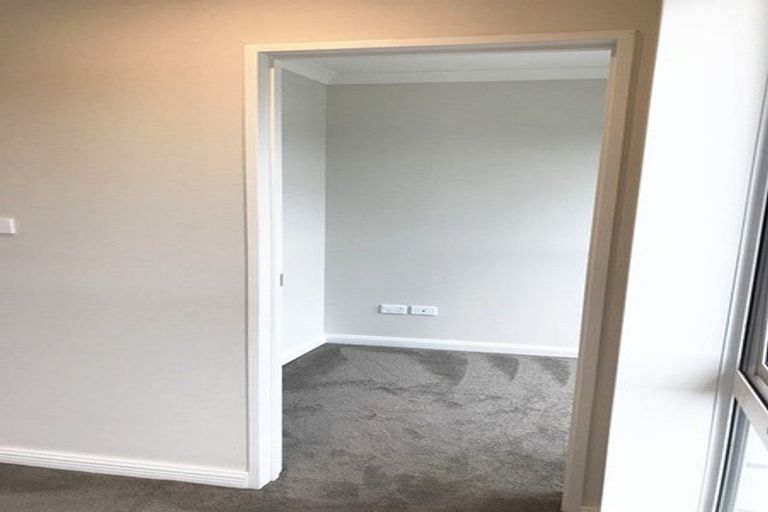 Photo of property in 32 Hikuawa Road, Flat Bush, Auckland, 2019