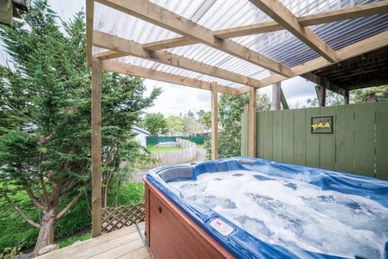 Photo of property in 34f Forest Hill Road, Henderson, Auckland, 0612