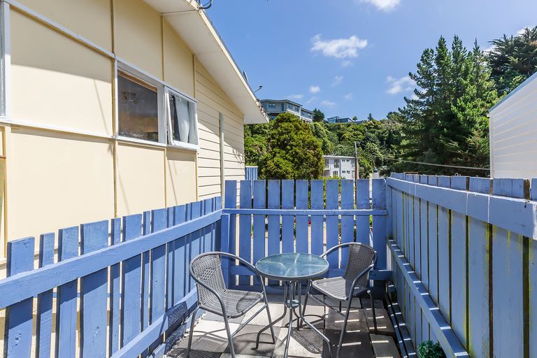 Photo of property in 124a Middleton Road, Churton Park, Wellington, 6037