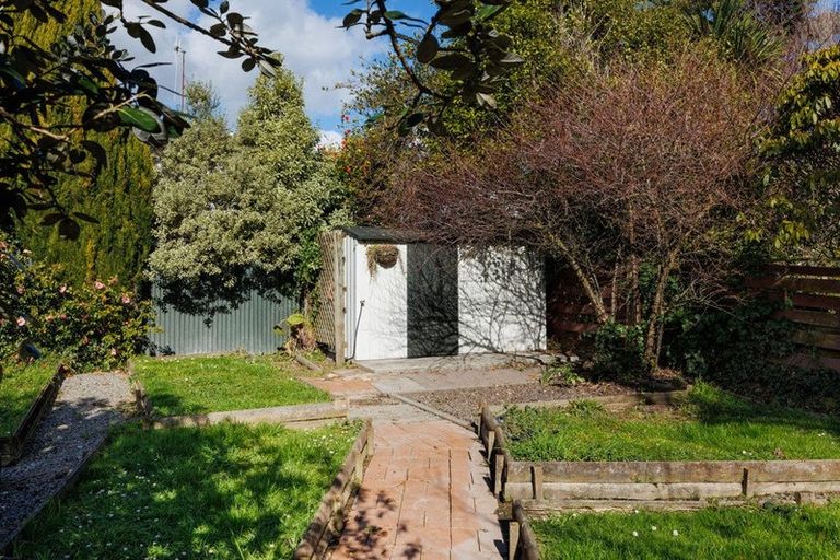 Photo of property in 19 Sheffield Street, Awapuni, Palmerston North, 4412
