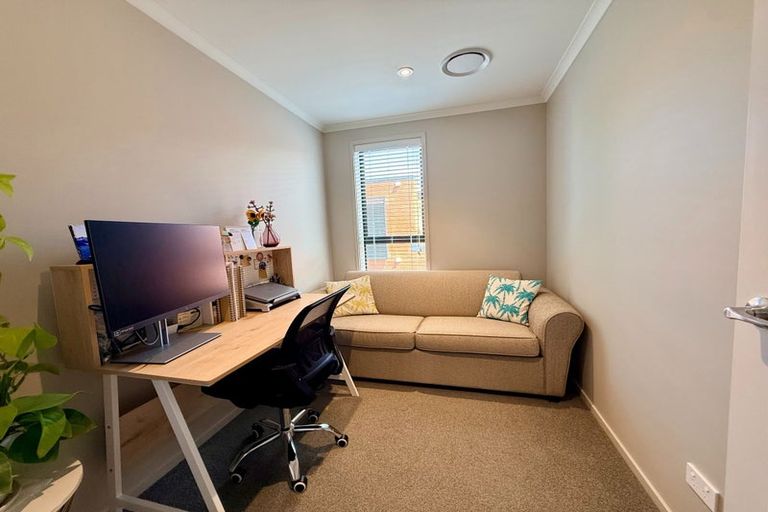 Photo of property in 17 Kerewhenua Crescent, Hobsonville, Auckland, 0616