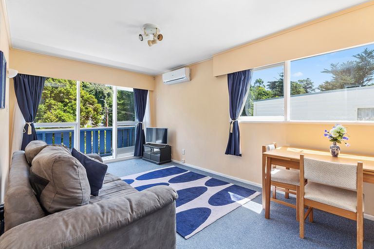 Photo of property in 124a Middleton Road, Churton Park, Wellington, 6037