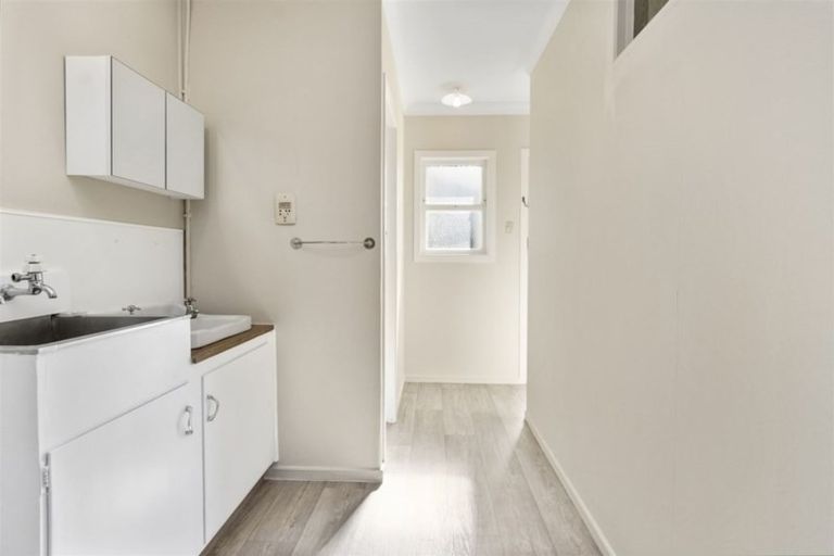 Photo of property in 263a Ngatai Road, Otumoetai, Tauranga, 3110