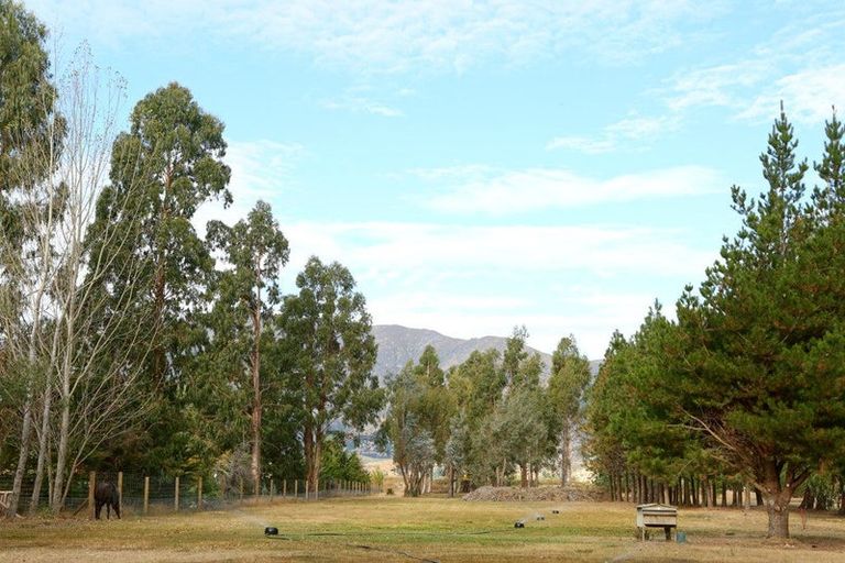 Photo of property in 65 Butterfield Road, Hawea Flat, Wanaka, 9382