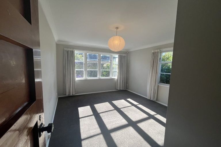 Photo of property in 6 Newall Avenue, Bryndwr, Christchurch, 8052