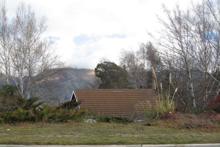 Photo of property in 41 Hunter Crescent, Wanaka, 9305