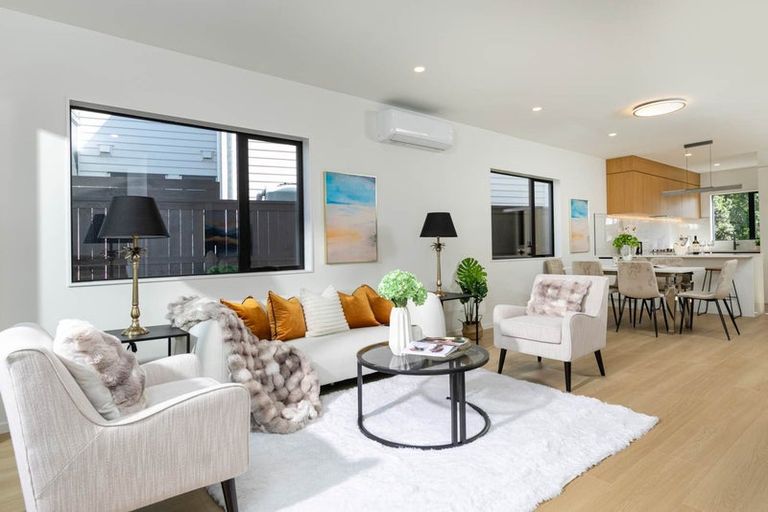 Photo of property in 3 Riroriro Road, Hobsonville, Auckland, 0616