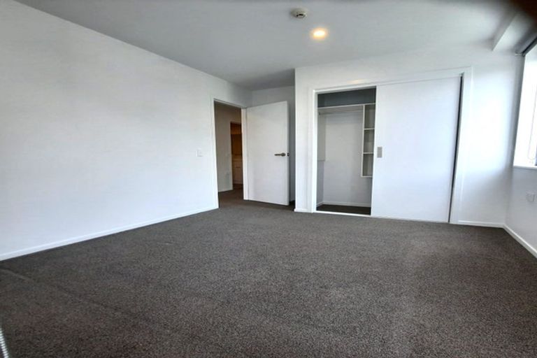 Photo of property in 106/28b Eileen Newey Place, Henderson, Auckland, 0612