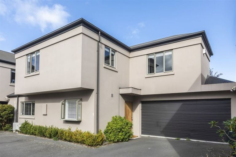 Photo of property in 2/74 Canon Street, St Albans, Christchurch, 8014