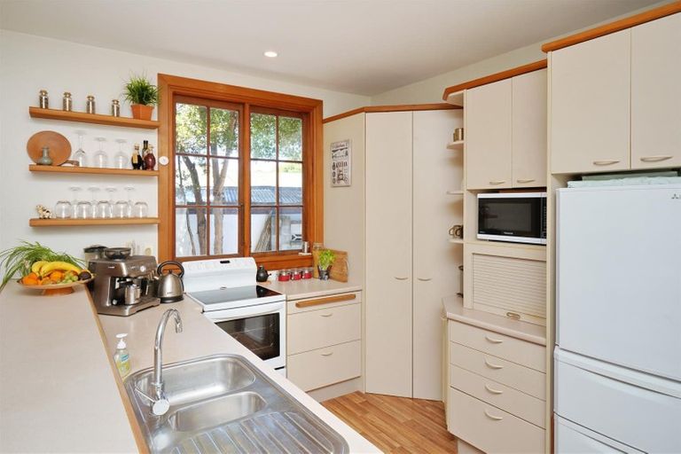 Photo of property in 337c Avonhead Road, Avonhead, Christchurch, 8042