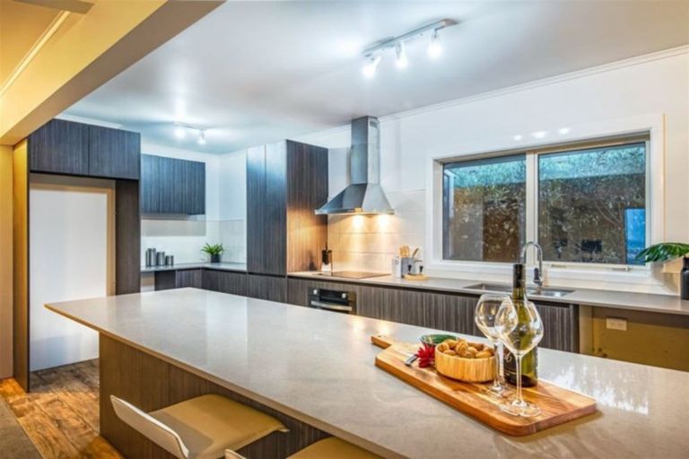 Photo of property in 2/46 Gill Avenue, Te Atatu Peninsula, Auckland, 0610