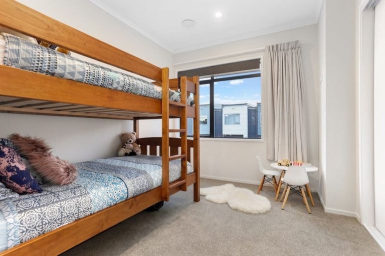 Photo of property in 14 Mollusc Road, Hobsonville, Auckland, 0616