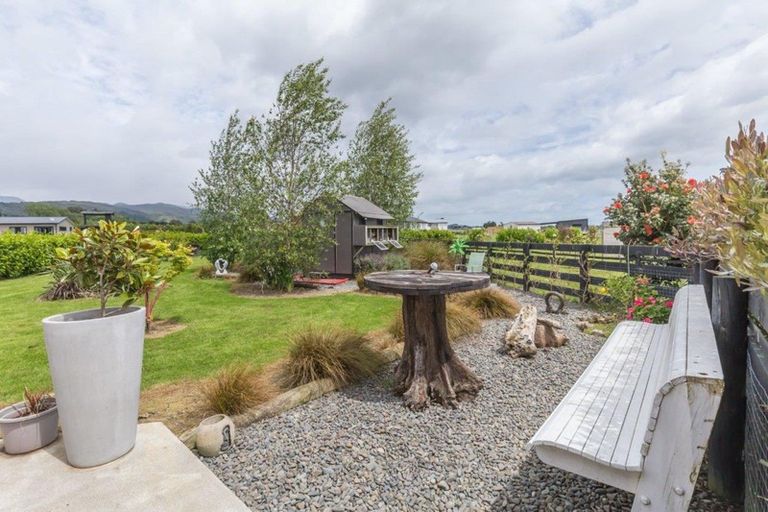 Photo of property in 126 Gladstone Road, Levin, 5571