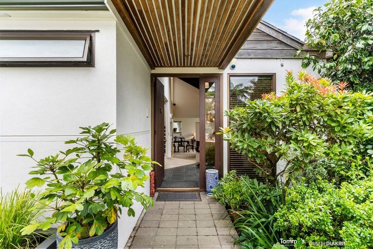 Photo of property in 9 Amritsar Street, Khandallah, Wellington, 6035