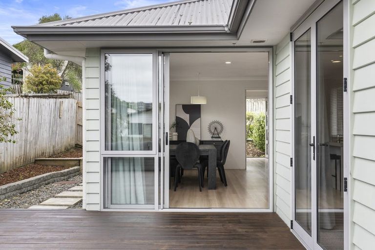 Photo of property in 5 Tee Point, Red Beach, 0932