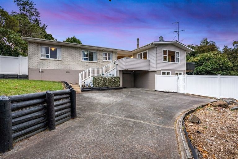 Photo of property in 36 Hartley Terrace, Massey, Auckland, 0614