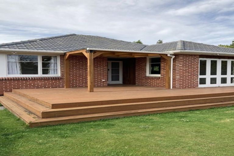 Photo of property in 2/28 Tintern Avenue, Avonhead, Christchurch, 8042