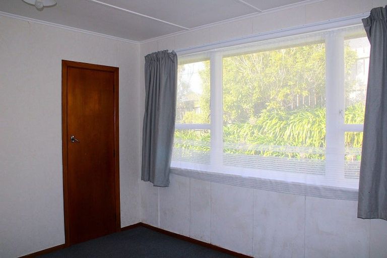 Photo of property in 19 Mark Avenue, Paparangi, Wellington, 6037