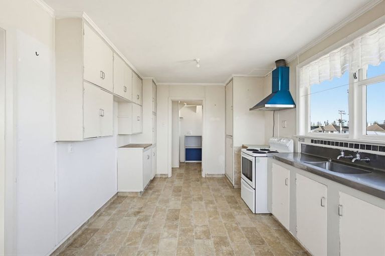 Photo of property in 2/38 Wordsworth Crescent, Maraenui, Napier, 4110