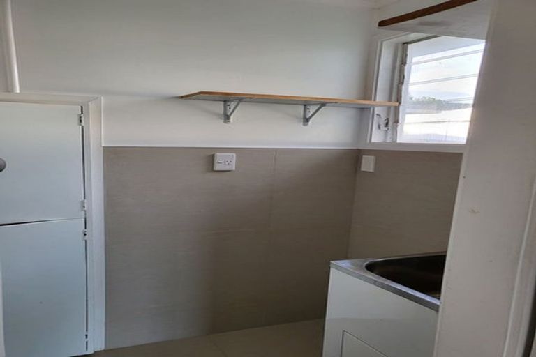 Photo of property in 11 Ellen Avenue, Hillcrest, Auckland, 0627