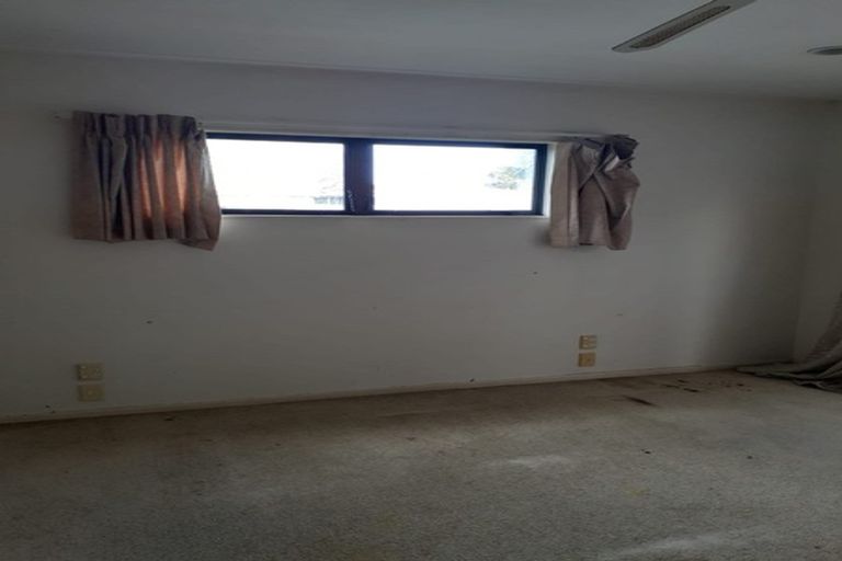 Photo of property in 5a Oakleigh Avenue, Takanini, 2112