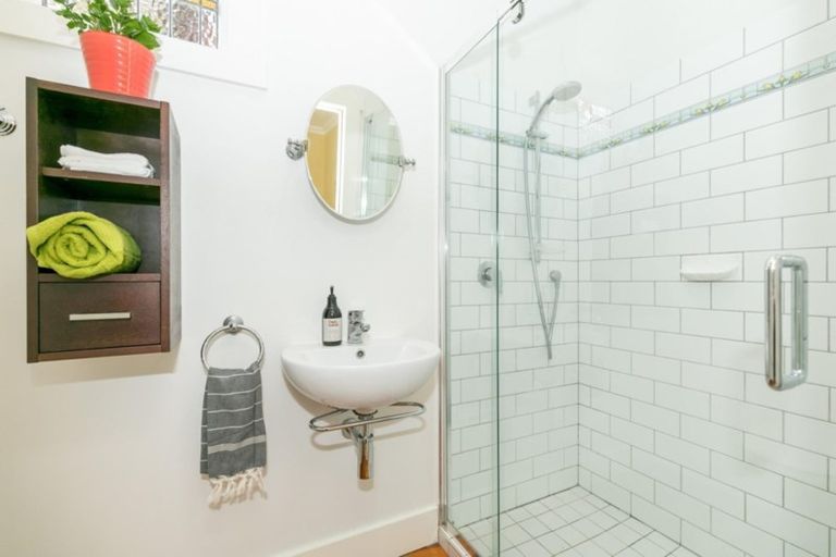 Photo of property in 39 Myrtle Street, Hamilton East, Hamilton, 3216