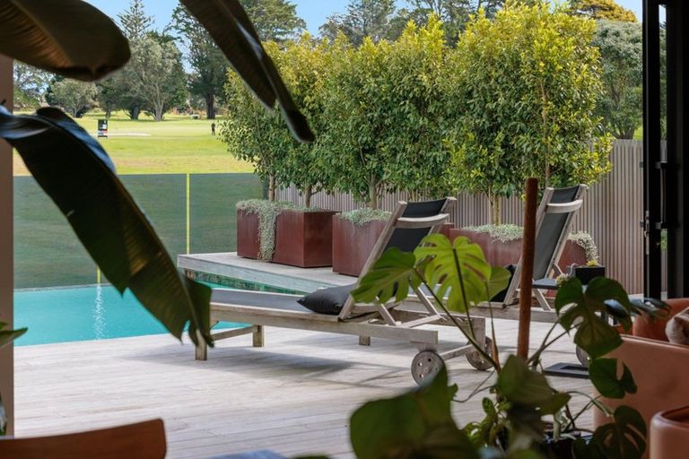 Photo of property in 210 Oceanbeach Road, Mount Maunganui, 3116