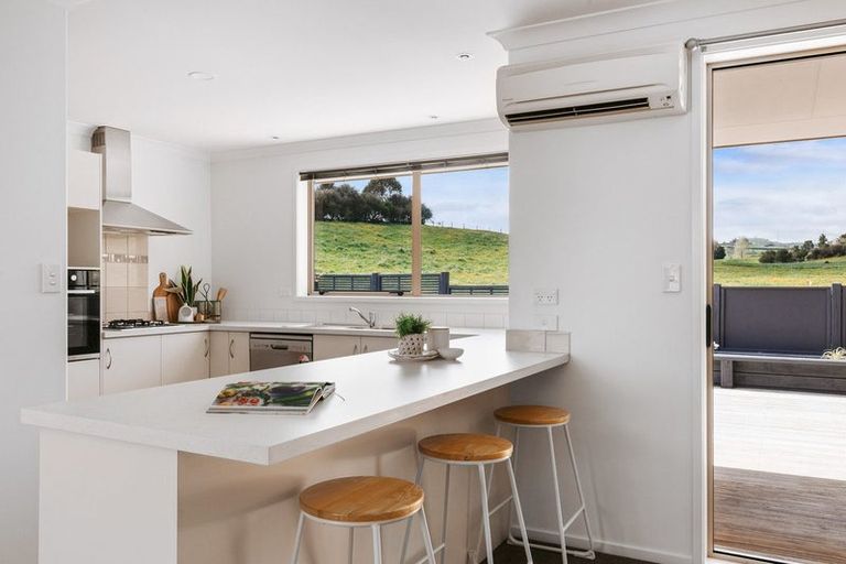 Photo of property in 22 Parnwell Place, Ohauiti, Tauranga, 3112