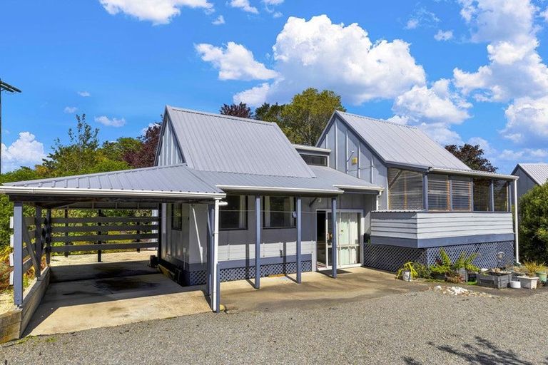 Photo of property in 18 Douglas Road, Amberley, 7410