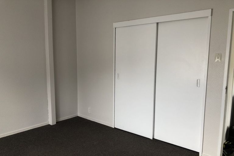 Photo of property in 133f1 Queens Drive, Lyall Bay, Wellington, 6022