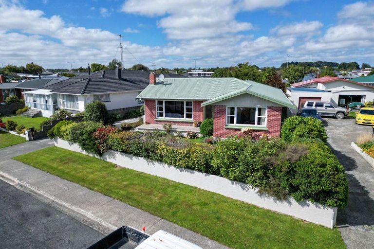 Photo of property in 17 Highfield Terrace, Newfield, Invercargill, 9812