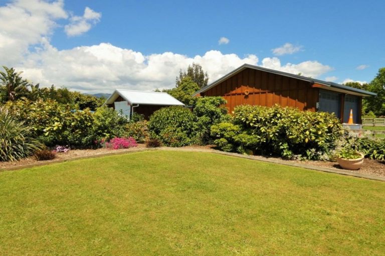 Photo of property in 4 Pukematawai Lane, Levin, 5571