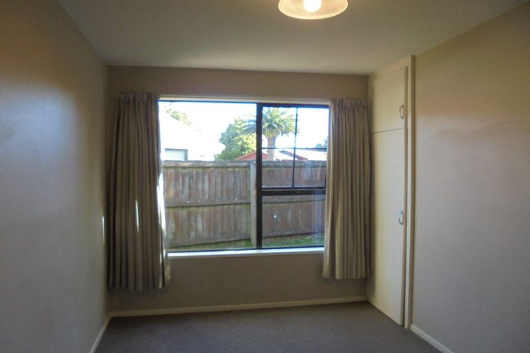 Photo of property in 51 Karnak Crescent, Russley, Christchurch, 8042