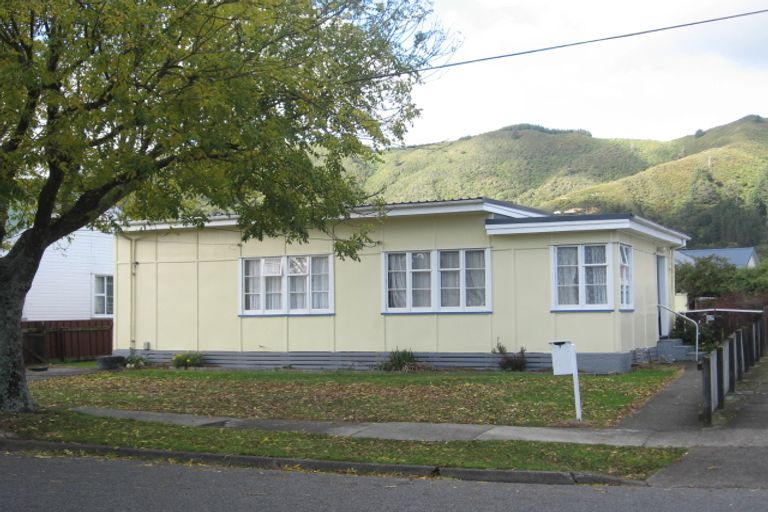 Photo of property in 7 Keys Street, Naenae, Lower Hutt, 5011